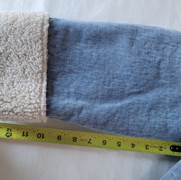 Zara Denim Jacket with Cream Sherpa Collar - Picture 11 of 14